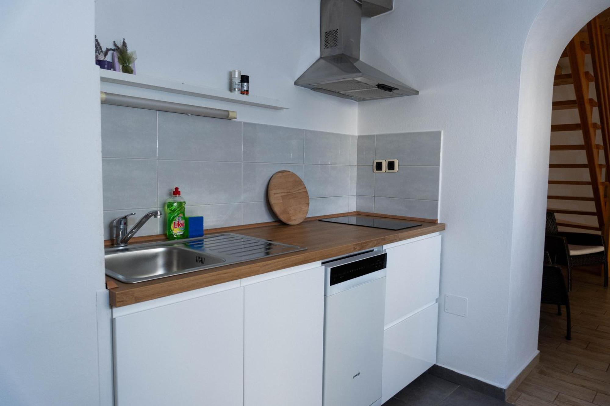 Apartment Deborah Krnica Luaran gambar