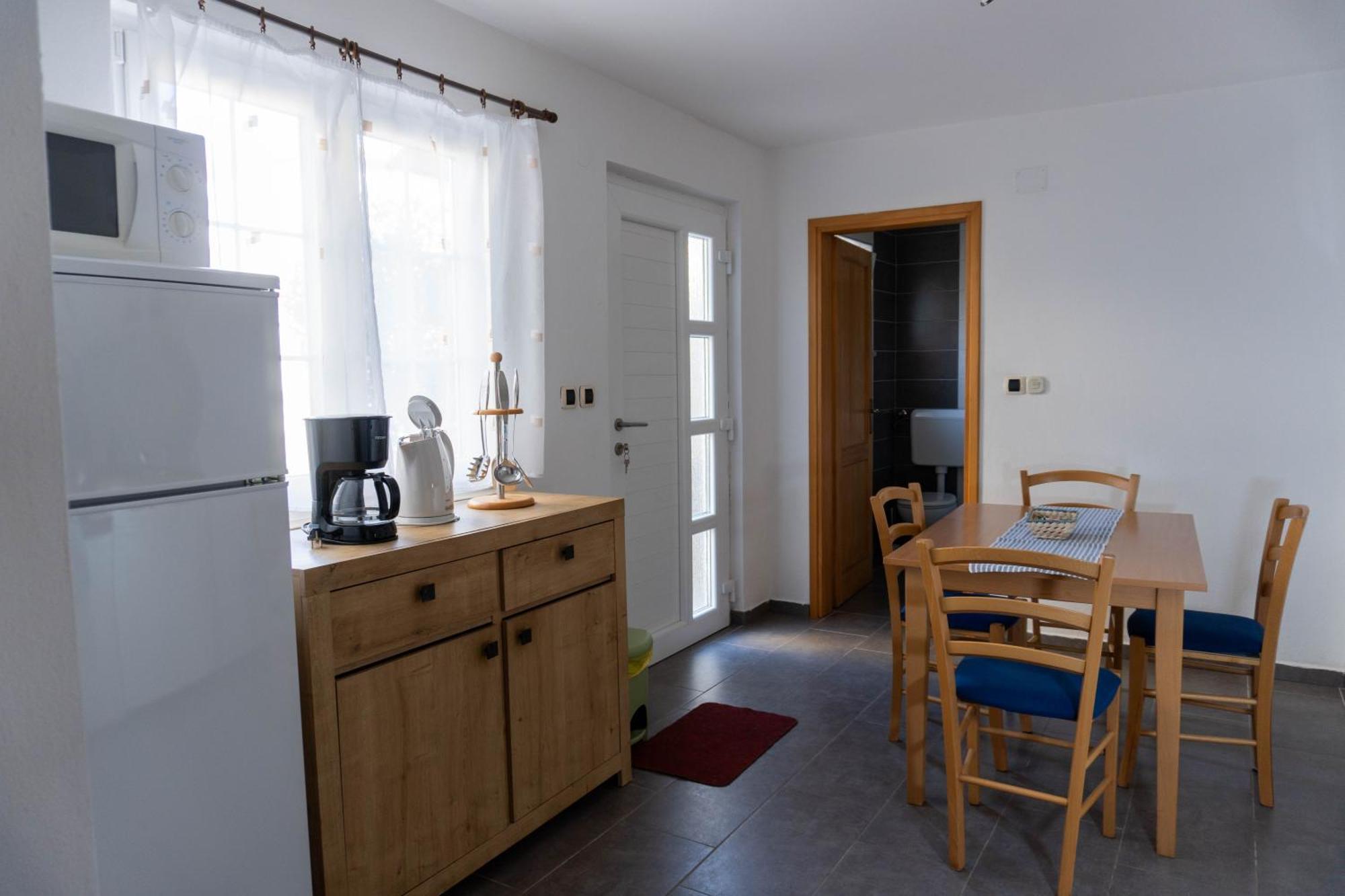 Apartment Deborah Krnica Luaran gambar
